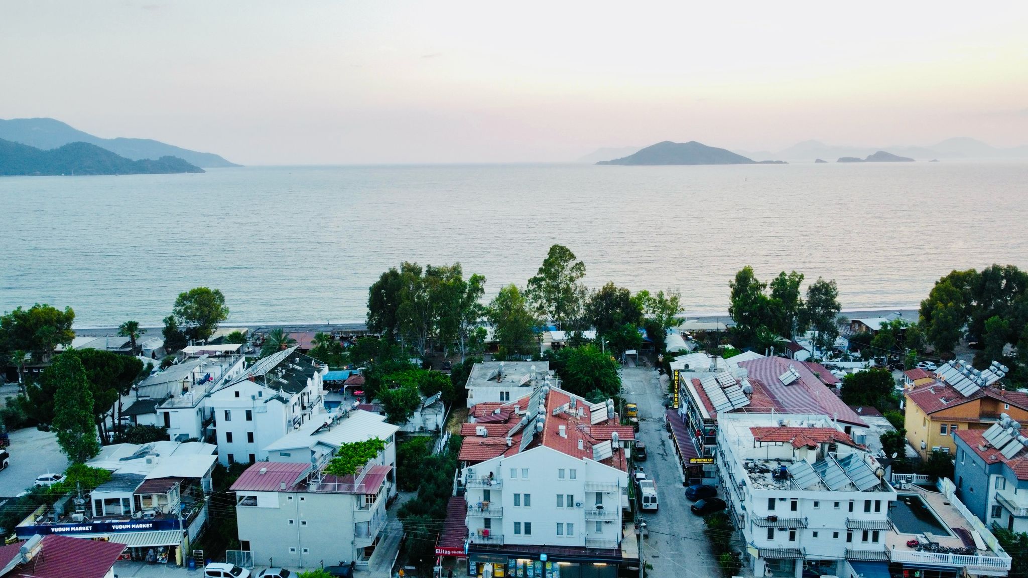 Kısmı Deniz Manzaralı Balkonsuz 1+0