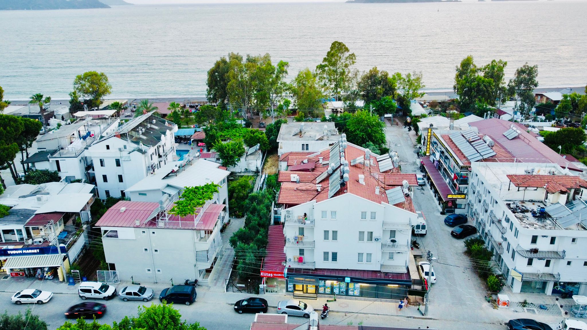 Kısmı Deniz Manzaralı Balkonlu 1+0