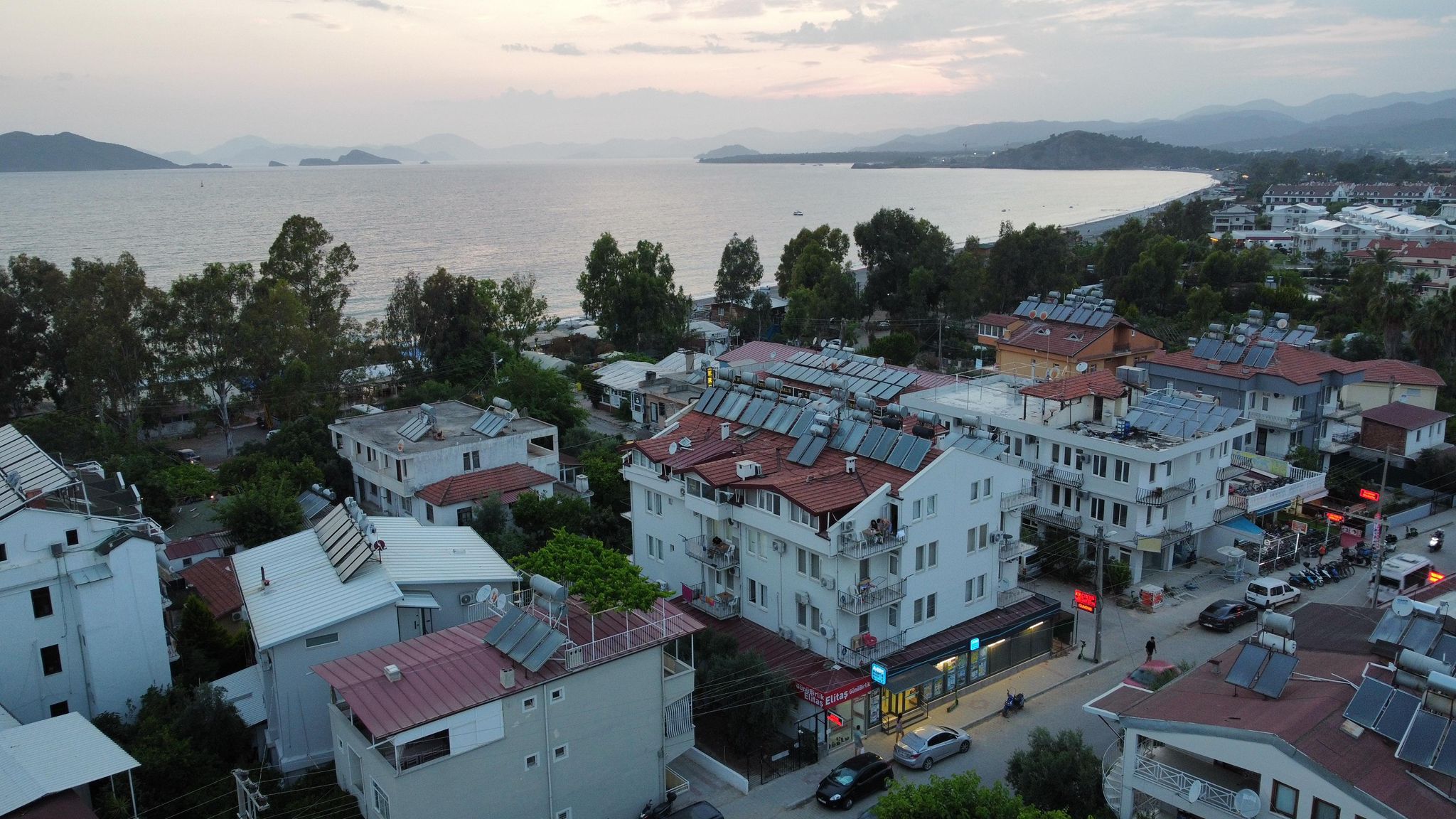 Deluxe Kısmi Deniz Manzaralı Balkonlu 1+0